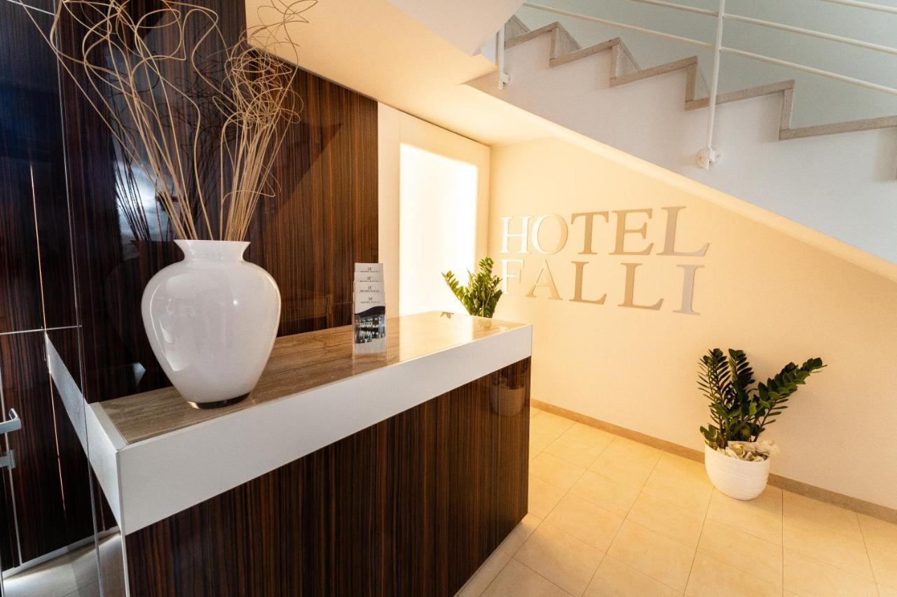 Hotel Falli Porto Cesareo Exterior foto