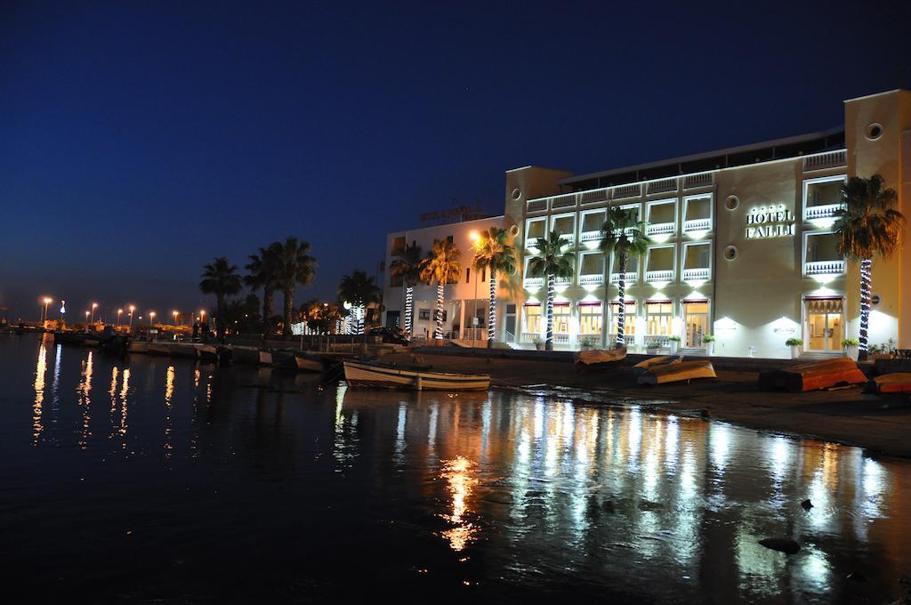Hotel Falli Porto Cesareo Quarto foto